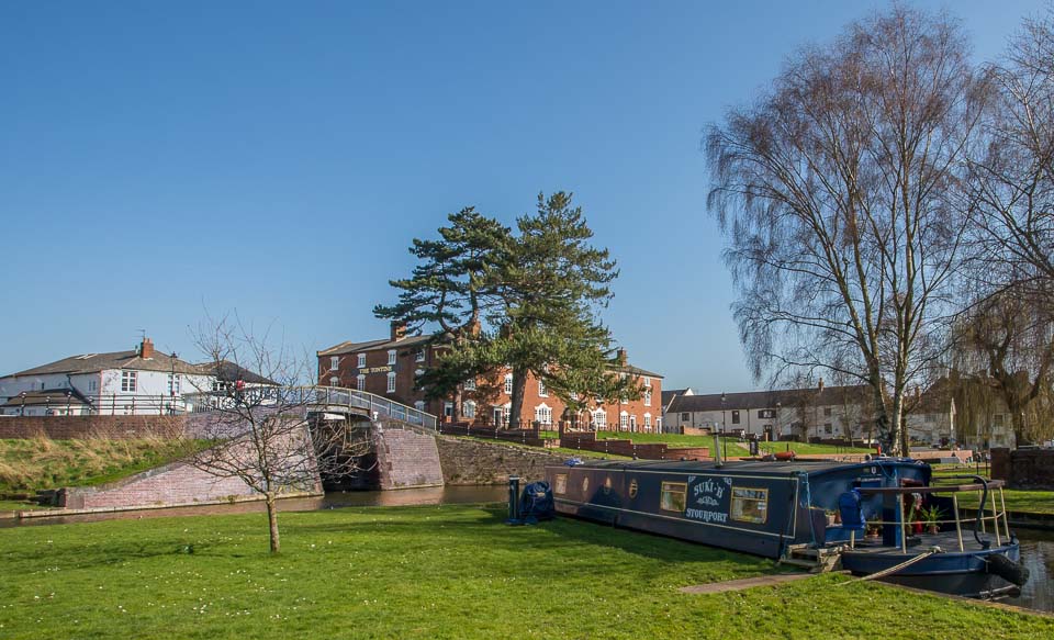 Lock 2 and the red brick Tontine Buildingss centre stage dating from the 1770s.